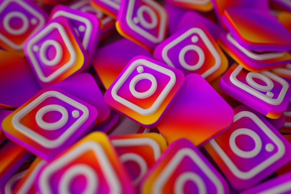 instagram plus